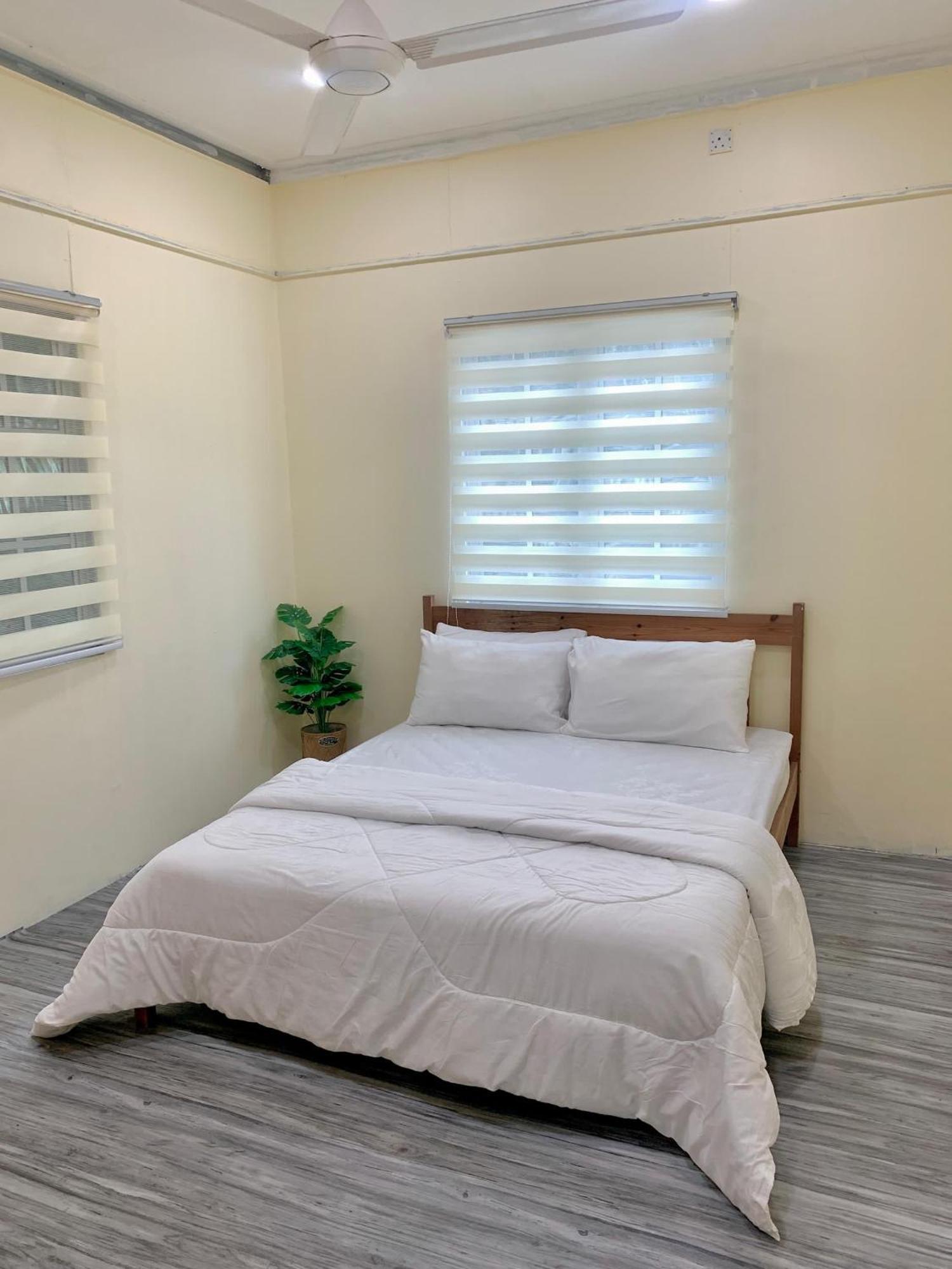 Tiara Inn Homestay 2 Tingkat Pontian Johor Pontian Besar Buitenkant foto
